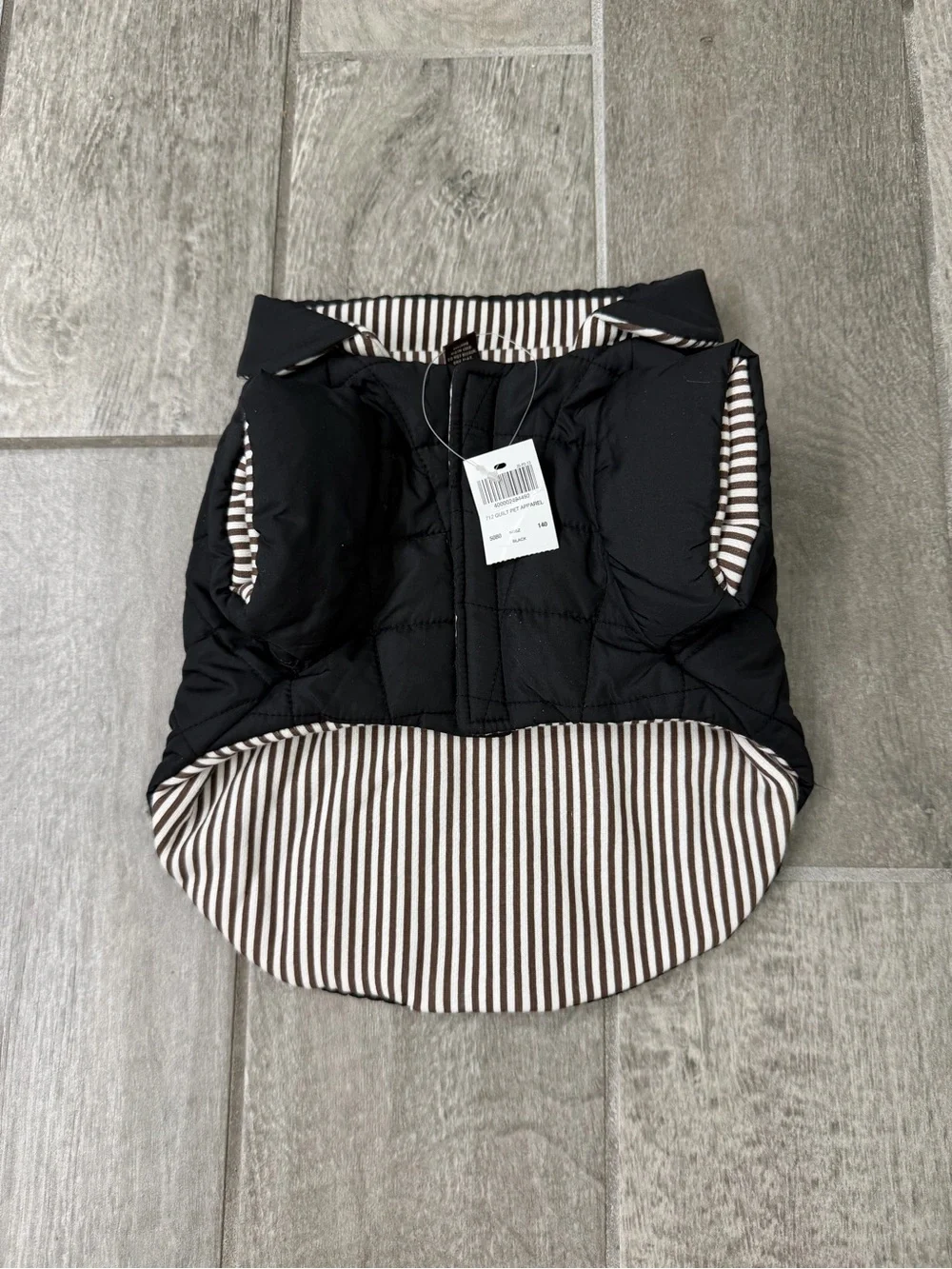henri bendel Black Quilted Puffer Pet Cover with Trim